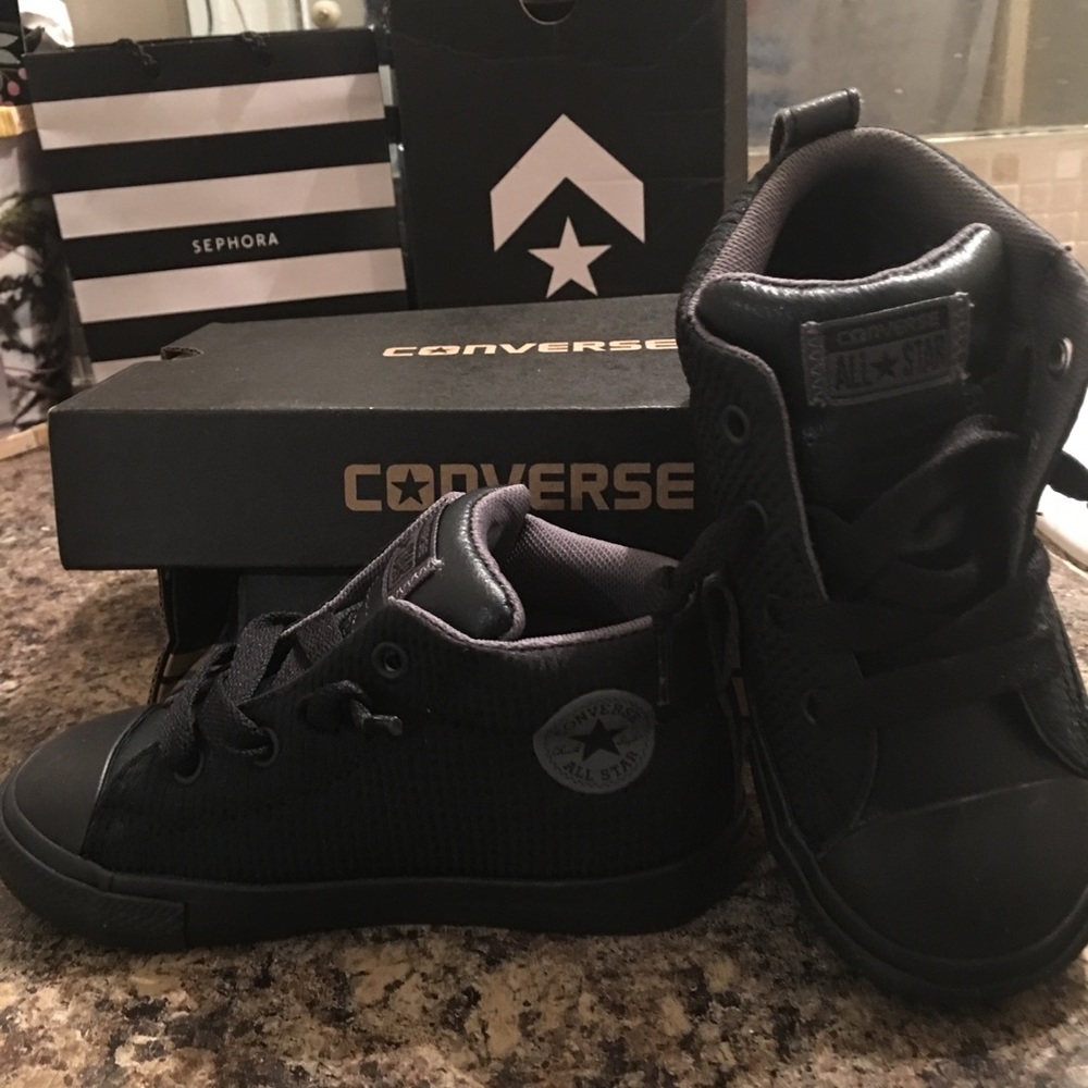 Converse Infant/Toddler Shoe 9